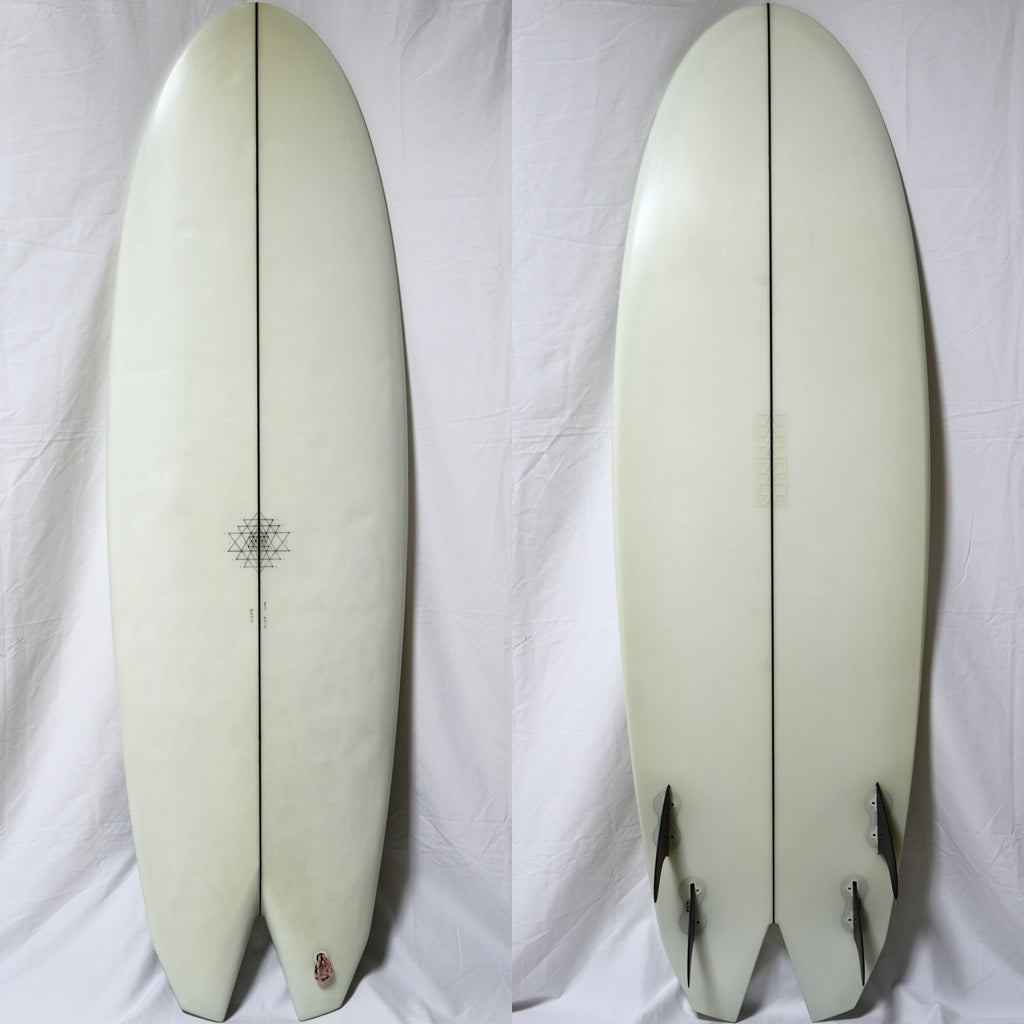 Mandala 5'8 Arc-Swallowtail Quads (Used) – Alternative Mart